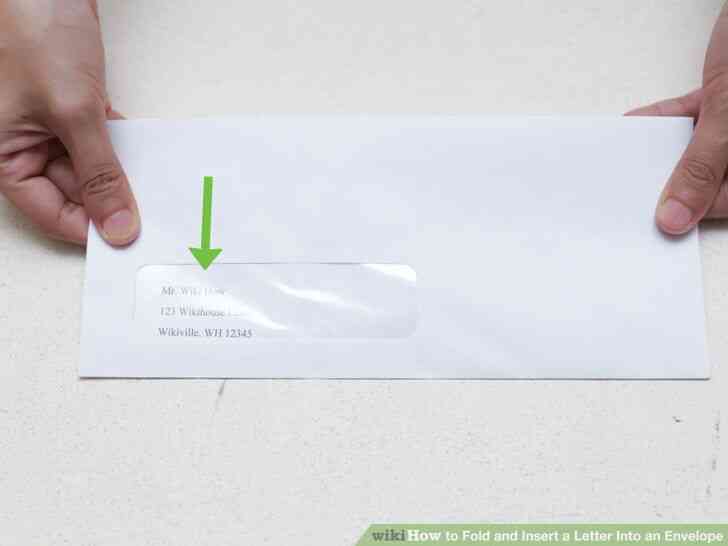 Image intitulée Plier et Insérer une Lettre Dans une Enveloppe à l